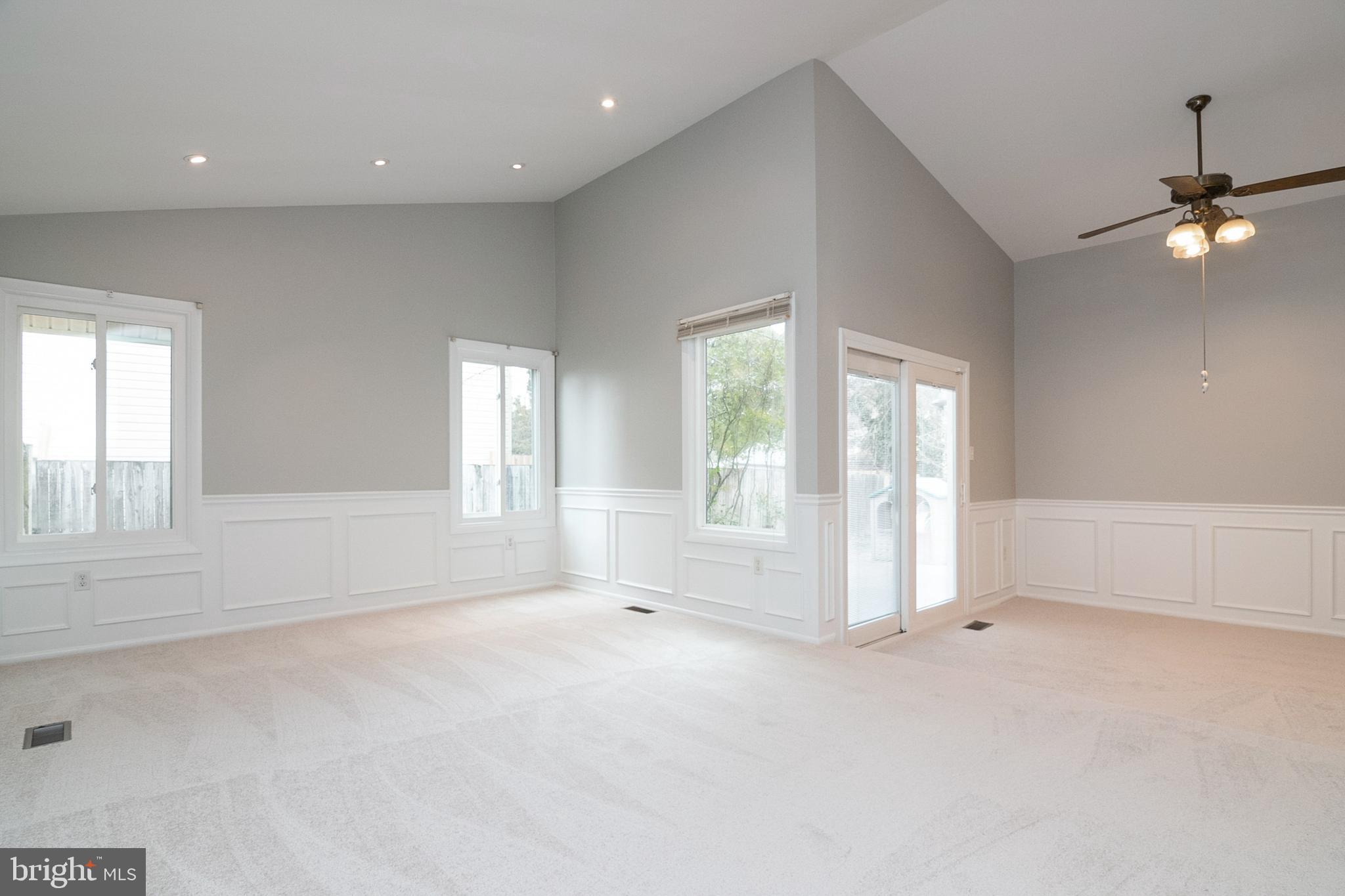 124 South Fox Road Sterling, VA 20164 - Photo 2 of 45 Living room and Dining Room