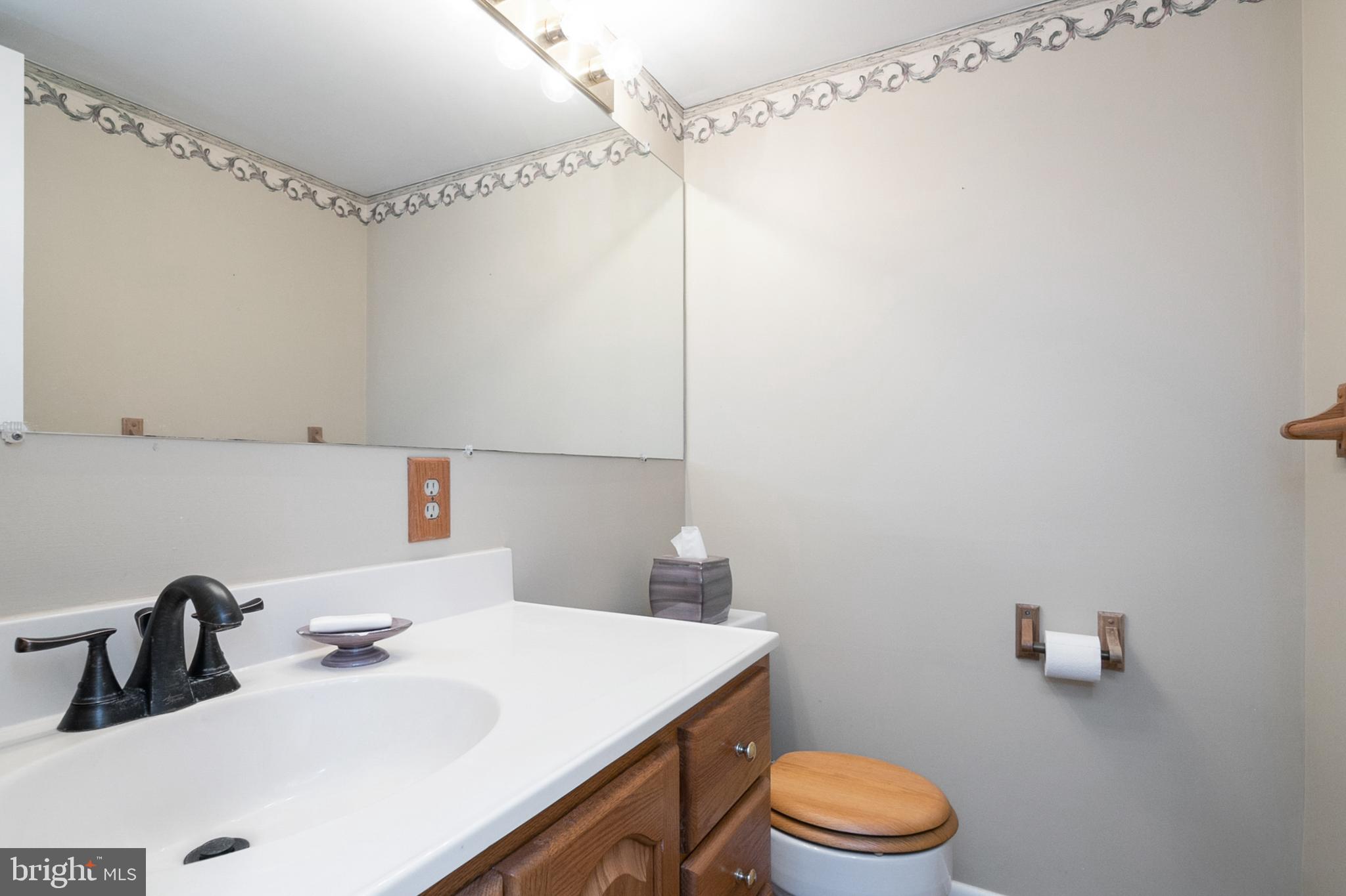 124 South Fox Road Sterling, VA 20164 - Photo 17 of 45 Half Bath