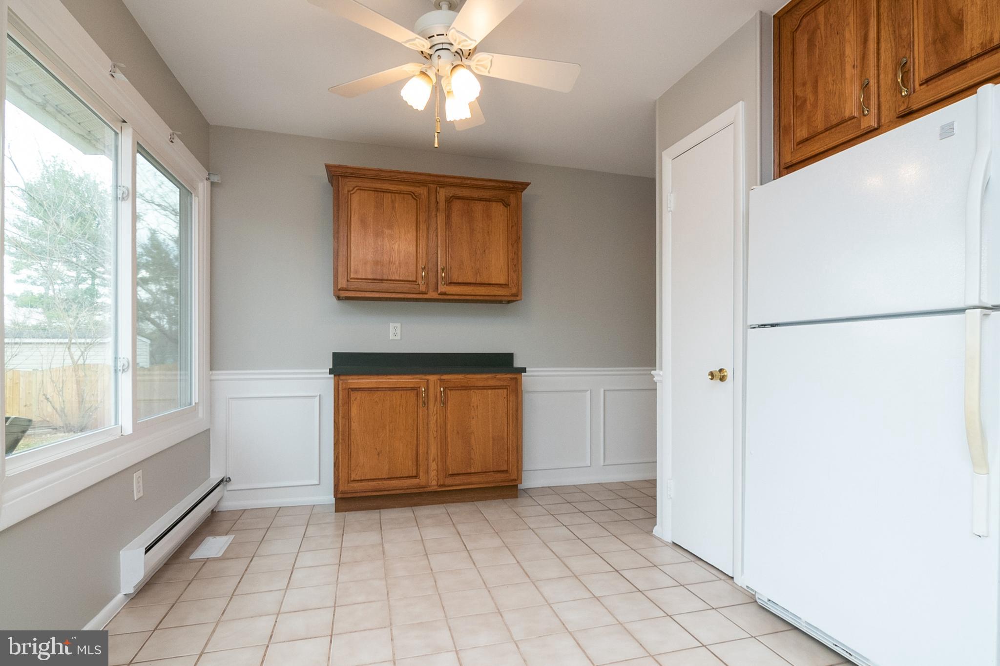 124 South Fox Road Sterling, VA 20164 - Photo 25 of 45 Kitchen