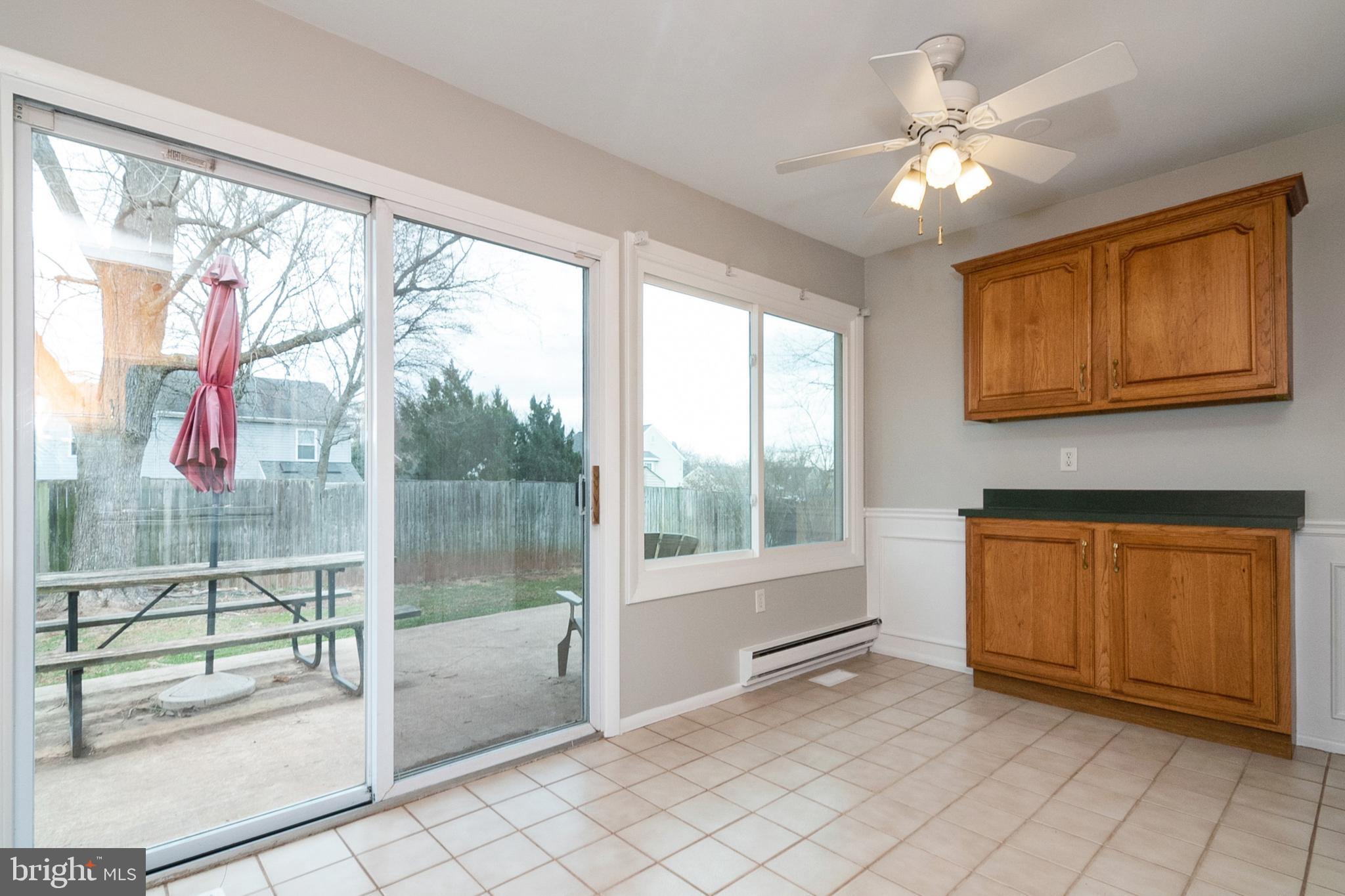124 South Fox Road Sterling, VA 20164 - Photo 26 of 45 View of backyard