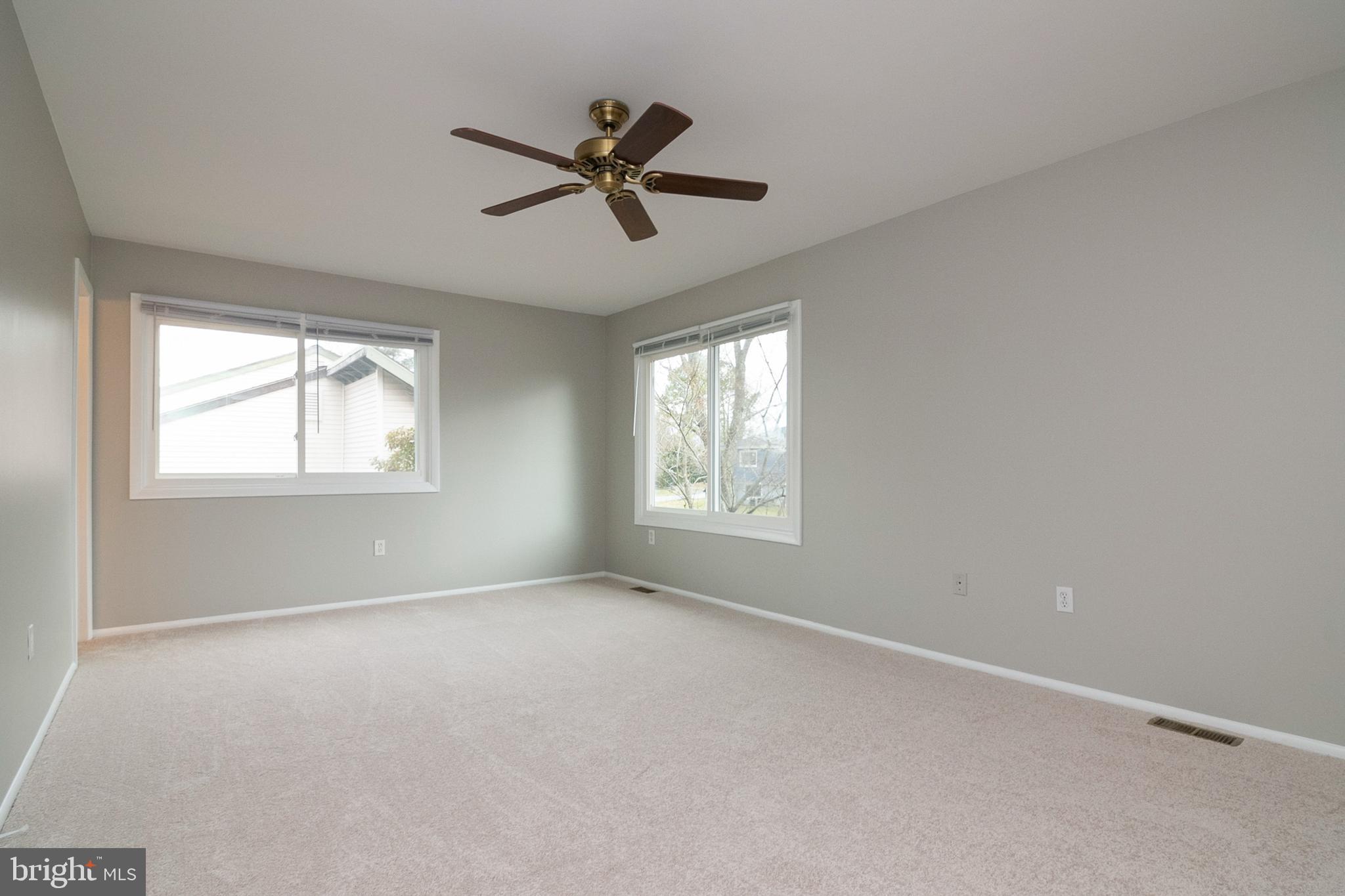 124 South Fox Road Sterling, VA 20164 - Photo 29 of 45 Primary Bedroom