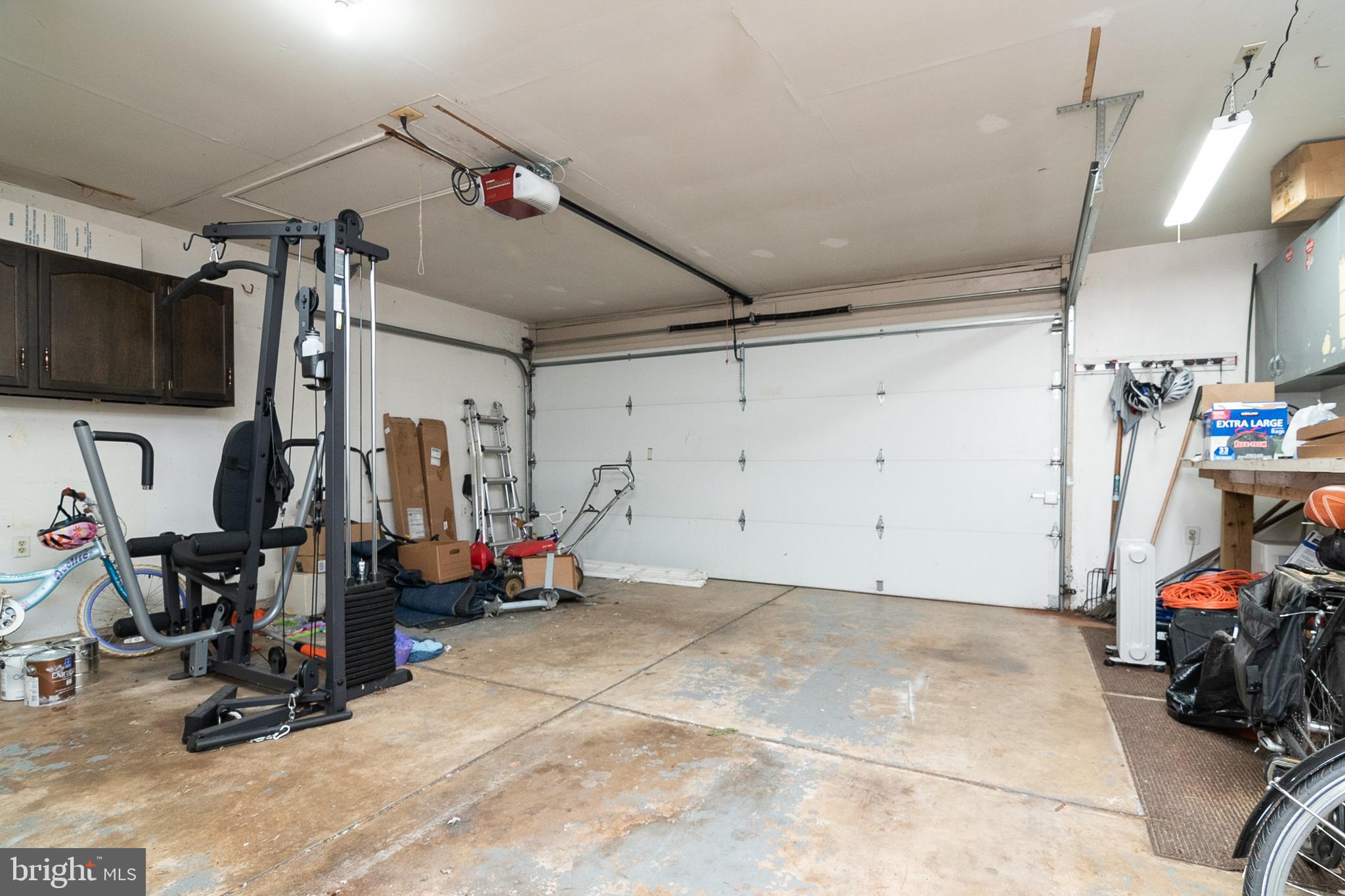 124 South Fox Road Sterling, VA 20164 - Photo 40 of 45 2 car garage