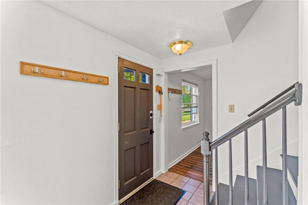 353 Rockhill Road Pittsburgh, PA 15243 - Photo 8 of 32 Gallery Image 8