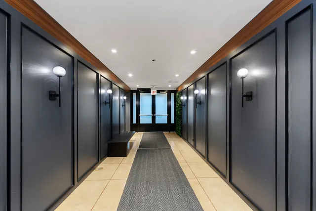 $685,000 | 1400 West Monroe Street, Unit 4A, Chicago, IL 60607