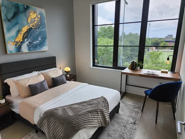 $685,000 | 1400 West Monroe Street, Unit 4A, Chicago, IL 60607