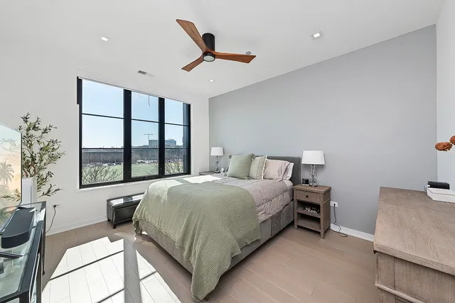 $685,000 | 1400 West Monroe Street, Unit 4A, Chicago, IL 60607