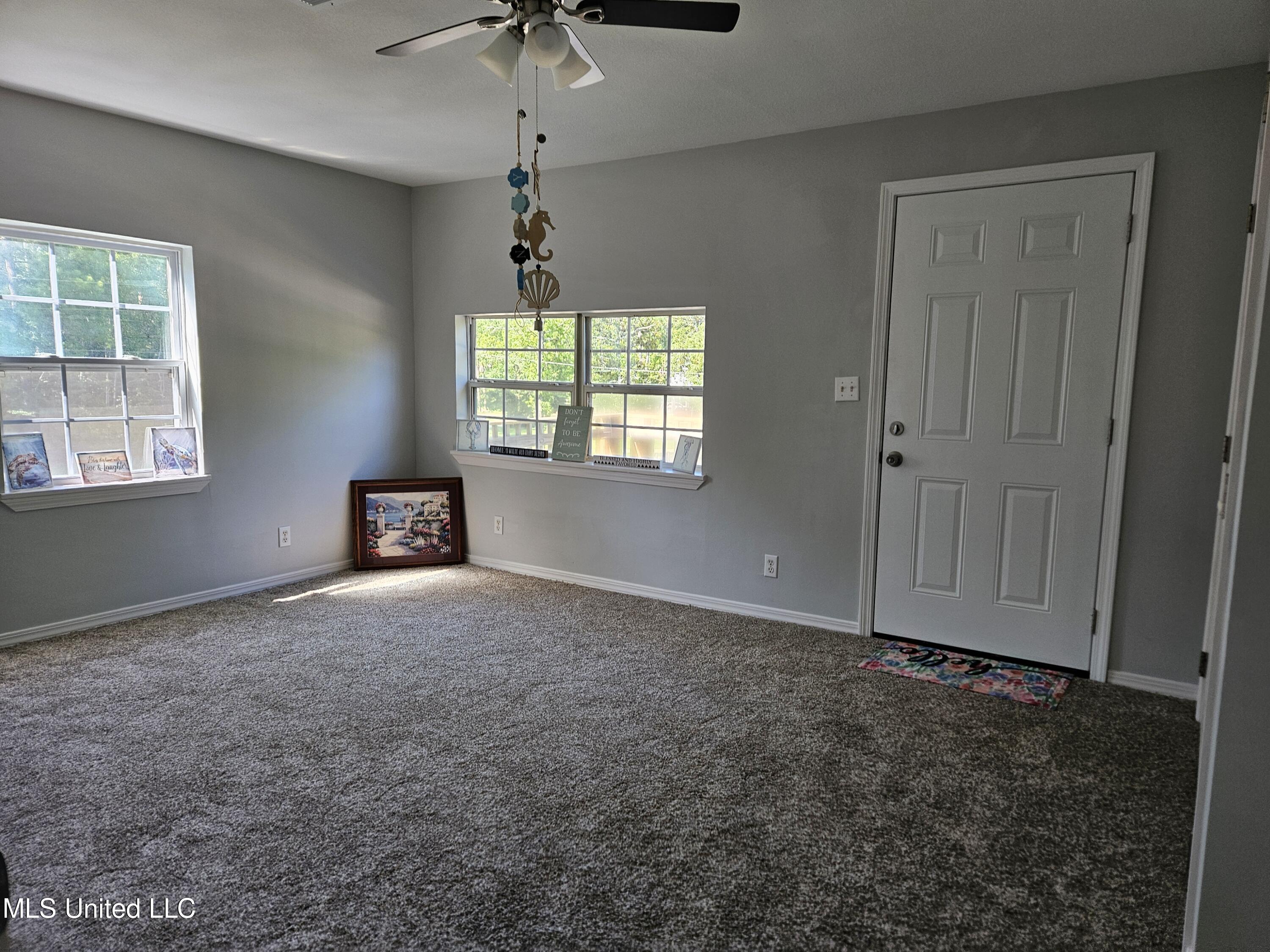 11279 South River Road Gulfport, MS 39503 - Photo 17 of 38 Primary bedroom v6