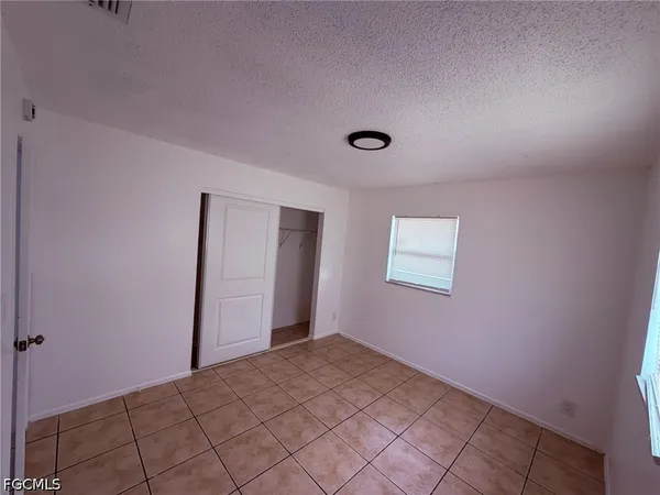 $1,400 | 5413-5427 Third Avenue, Unit 5421, Fort Myers, FL 33907