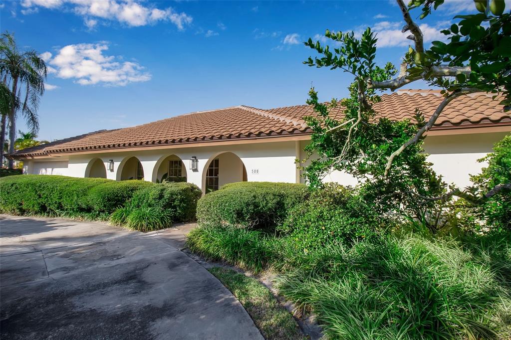 509 Spoonbill Way Sarasota, FL 34236 - Photo 3 of 86