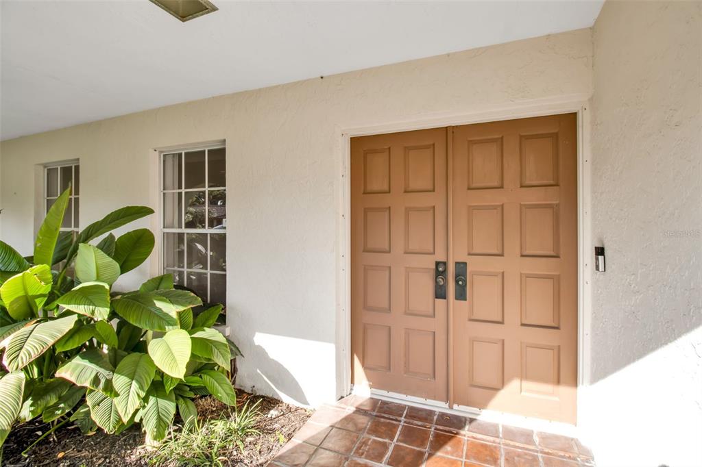 509 Spoonbill Way Sarasota, FL 34236 - Photo 4 of 86