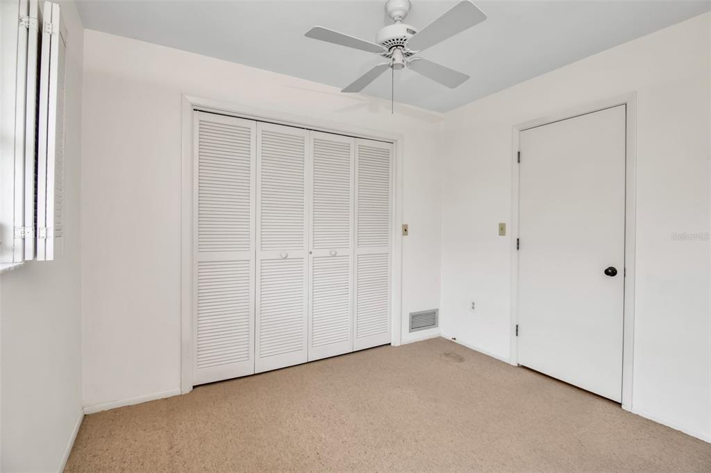 509 Spoonbill Way Sarasota, FL 34236 - Photo 44 of 86 a view of an empty room