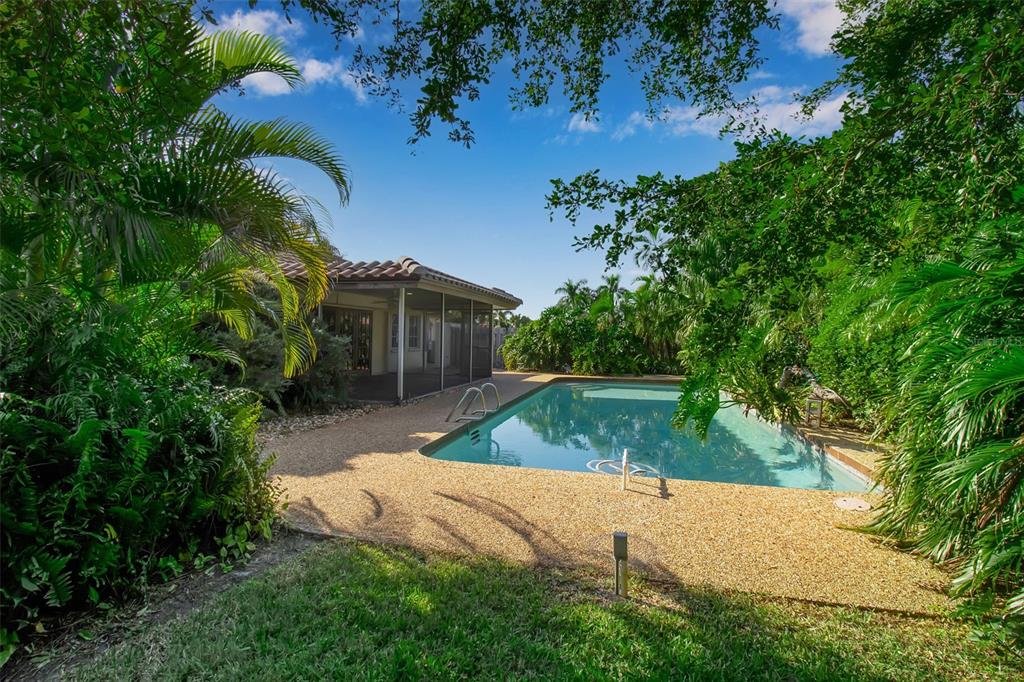 509 Spoonbill Way Sarasota, FL 34236 - Photo 64 of 86