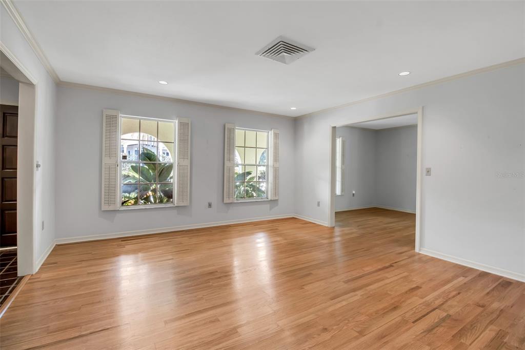 509 Spoonbill Way Sarasota, FL 34236 - Photo 10 of 86