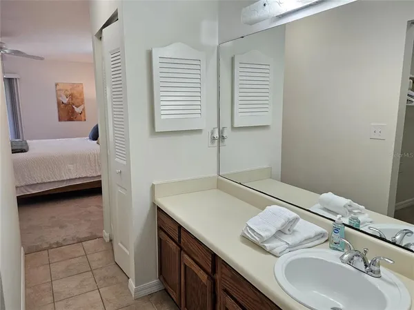 $3,800 | 764 Avenida Estancias, Unit 206, Venice, FL 34292