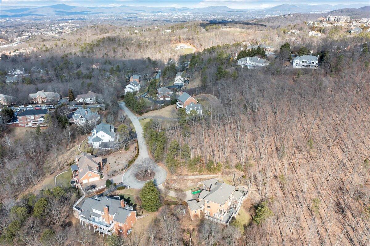 5316 Fox Den Road Roanoke, VA 24018 - Photo 17 of 28 17-DJI_0137