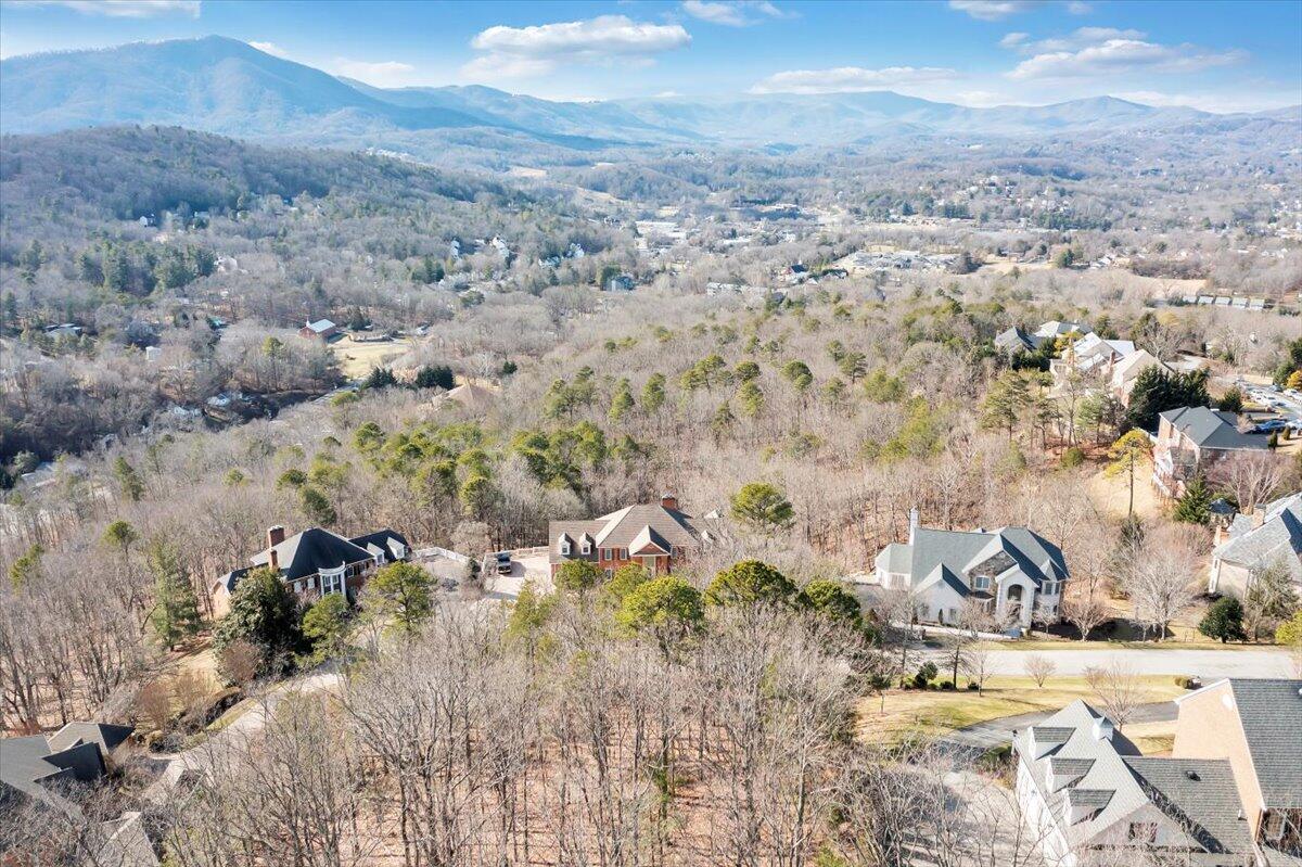 5316 Fox Den Road Roanoke, VA 24018 - Photo 26 of 28 26-DJI_0146