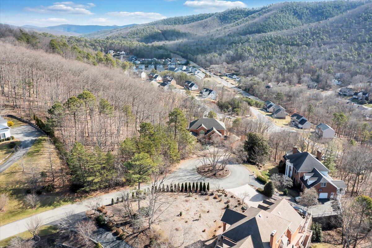 5316 Fox Den Road Roanoke, VA 24018 - Photo 8 of 28 08-DJI_0128