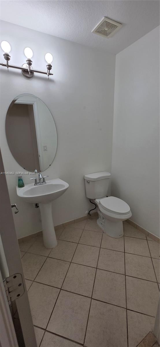 215 Northeast 36th Avenue Road Homestead, FL 33033 - Photo 6 of 33