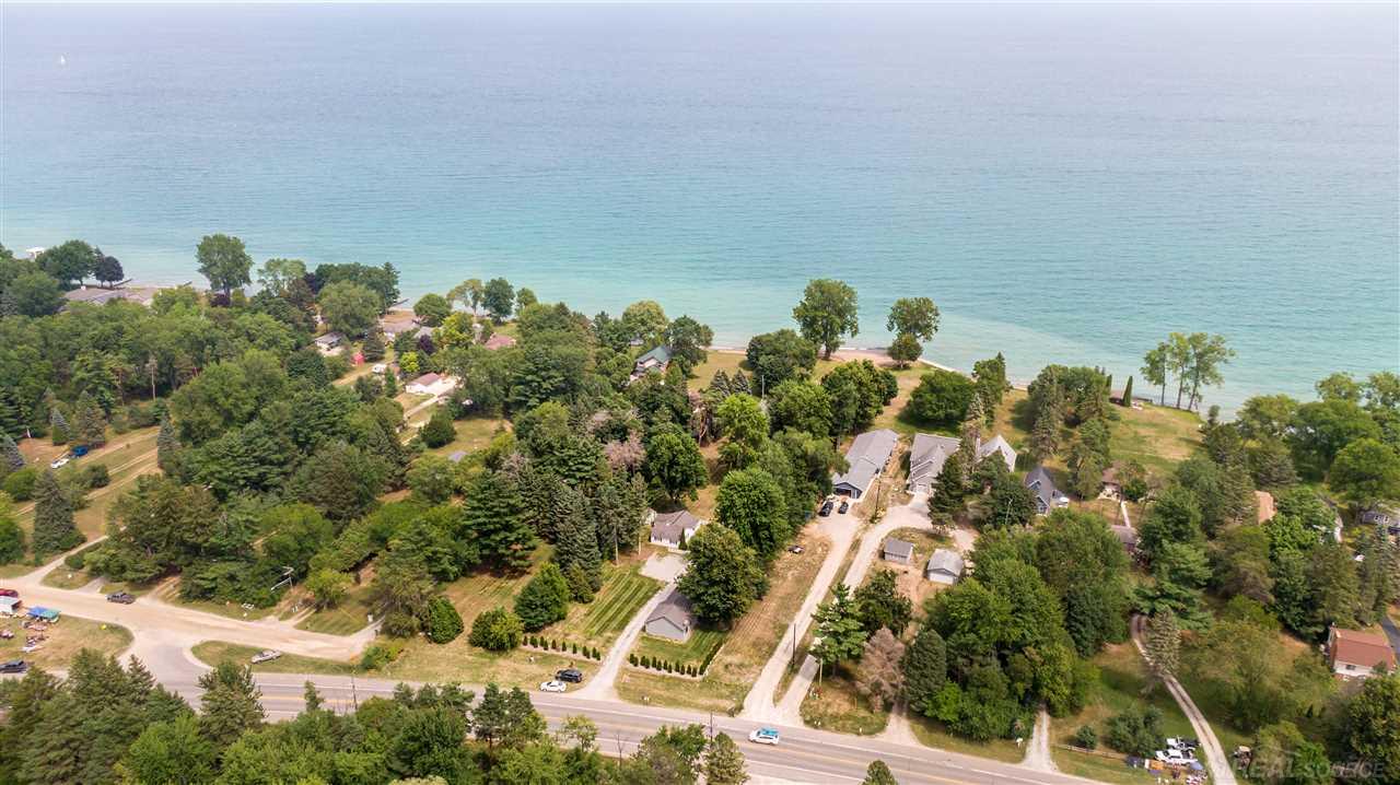8173 Lakeshore Road Lexington, MI 48450 - Photo 28 of 37 50023609-59.JPG