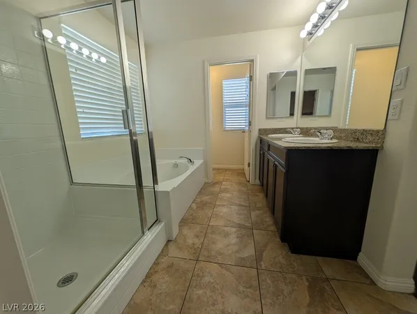 $2,000 | 7660 Ashby Gate Street, Las Vegas, NV 89166