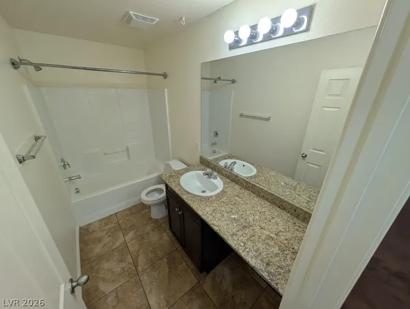 $2,000 | 7660 Ashby Gate Street, Las Vegas, NV 89166