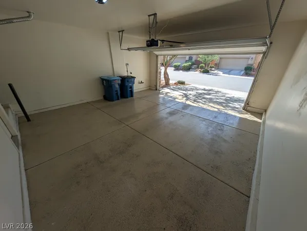 $2,000 | 7660 Ashby Gate Street, Las Vegas, NV 89166