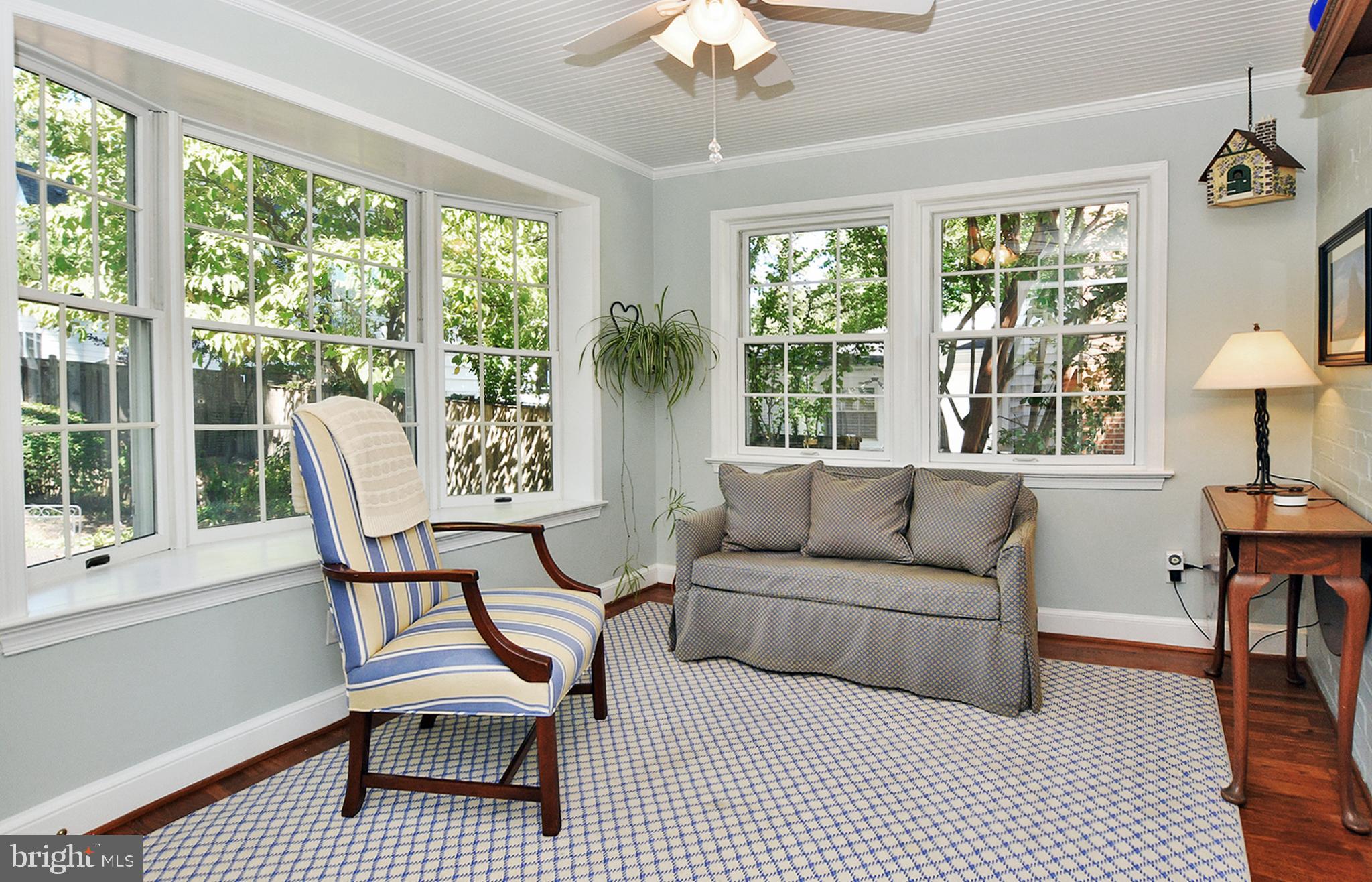 4515 Sleaford Road Bethesda, MD 20814 - Photo 15 of 47 Den/Bkfst Rm Extension off Kitchen has Bay Window