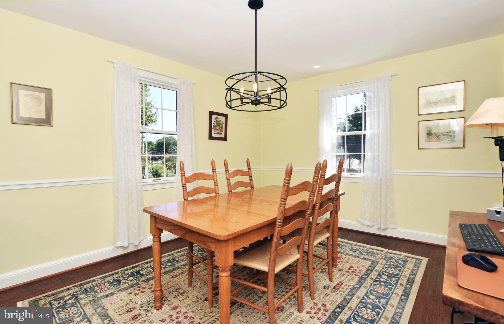 4515 Sleaford Road Bethesda, MD 20814 - Photo 18 of 47 Corner Dining Room with Two Windows