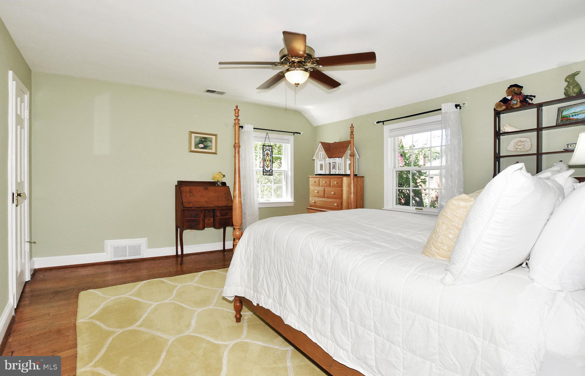 4515 Sleaford Road Bethesda, MD 20814 - Photo 28 of 47 Bedroom #2 is a Corner Room with a Walk-in Closet