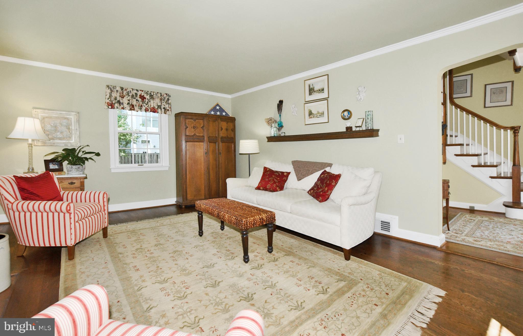 4515 Sleaford Road Bethesda, MD 20814 - Photo 9 of 47 Spacious Living Room