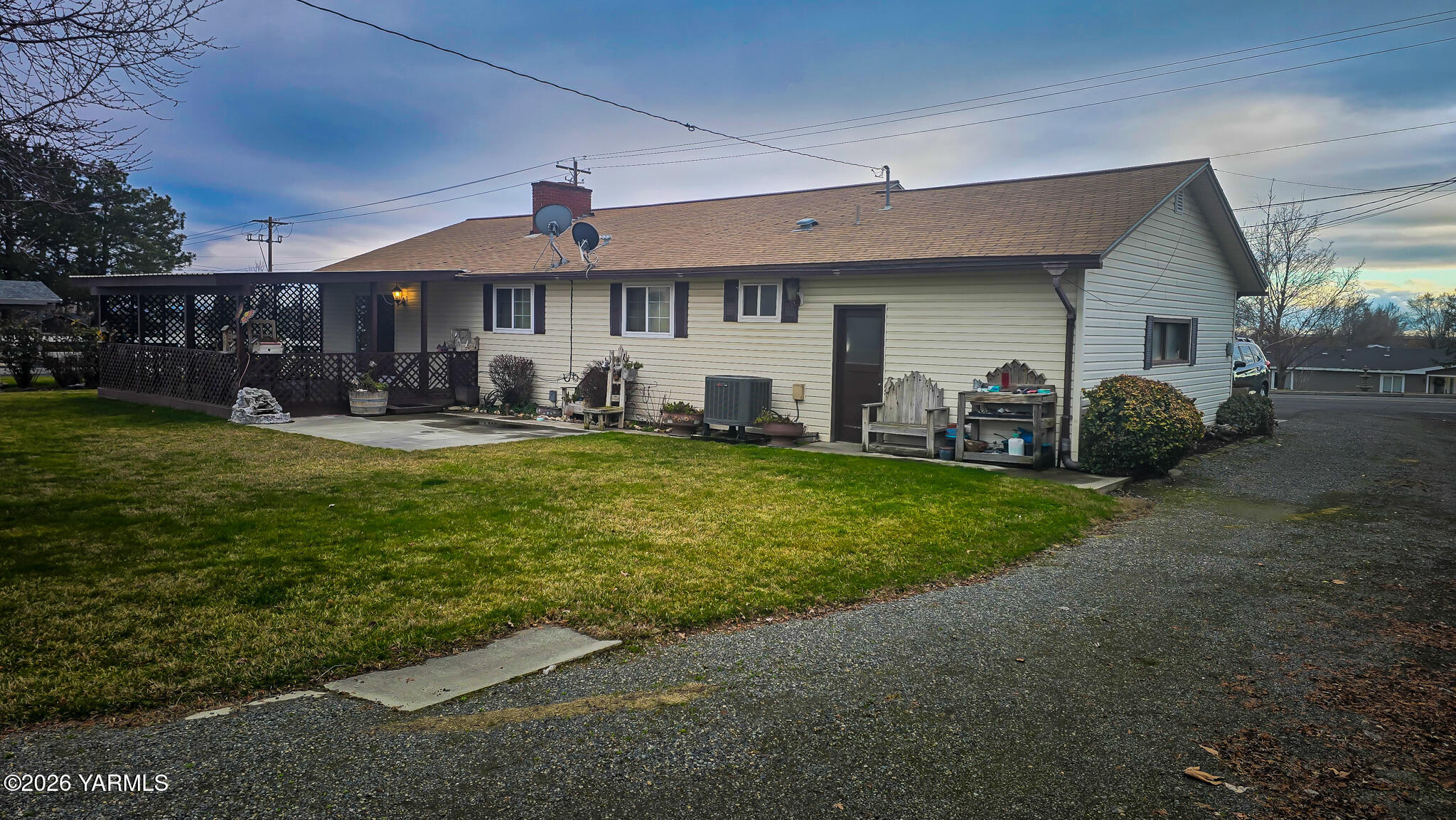 714 Hill Road South Sunnyside, WA 98944 - Photo 15 of 33 20260215_161725