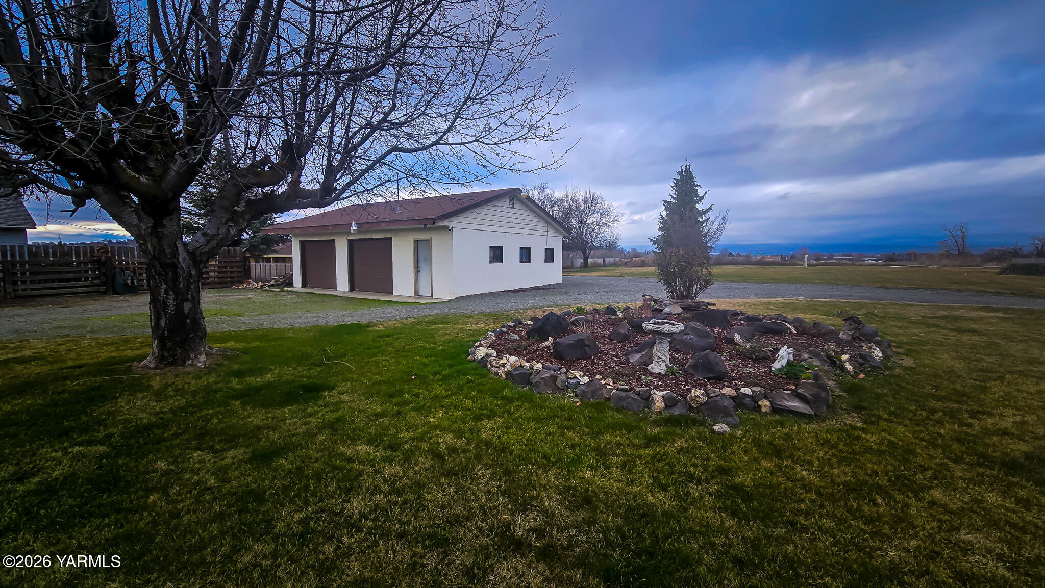 714 Hill Road South Sunnyside, WA 98944 - Photo 9 of 33 20260215_161637