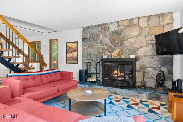 $980,000 | 55 Lakeview Drive, Horicon, NY 12808