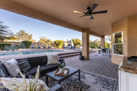 $1,325,000 | 4727 East Rancho Caliente Drive, Cave Creek, AZ 85331