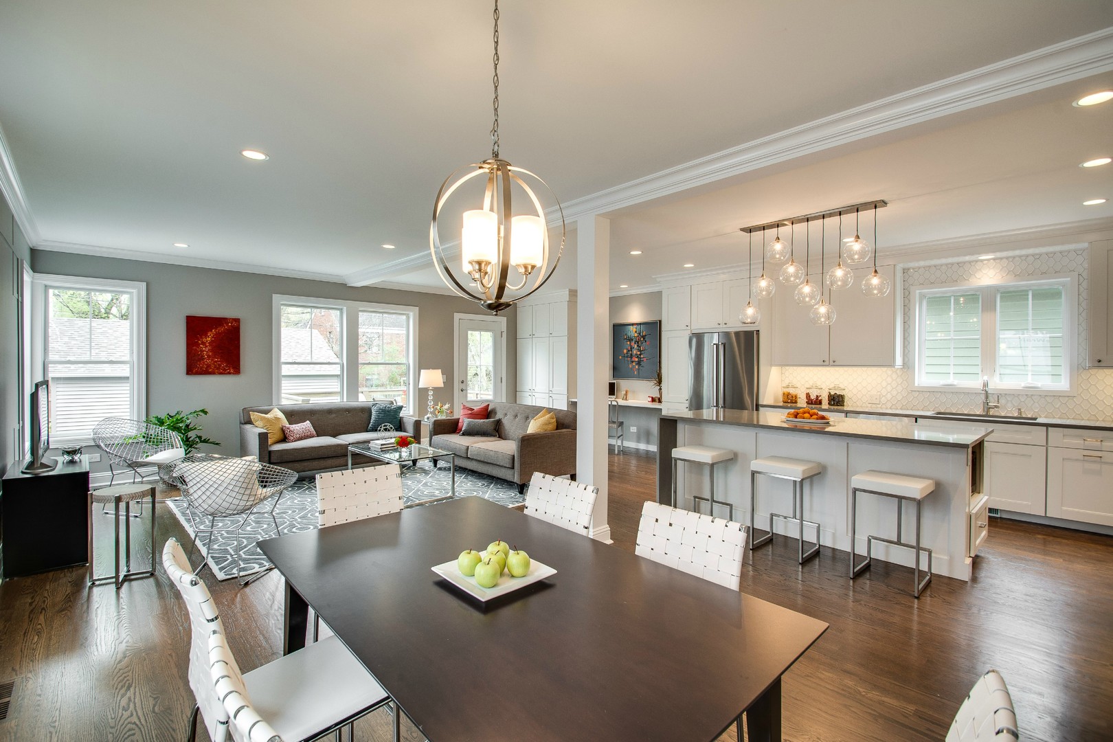 2307 Grey Avenue Evanston, IL 60201 - Photo 11 of 34