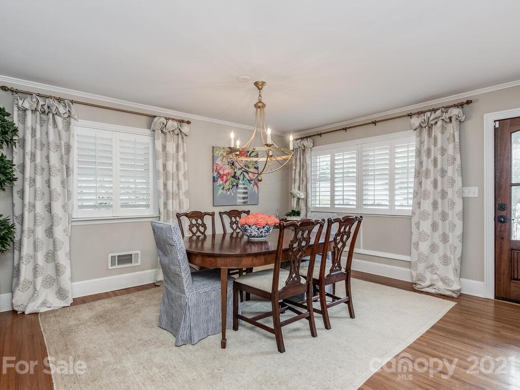 5528 Murrayhill Road Charlotte, NC 28210 - Photo 5 of 32 Gallery Image 5