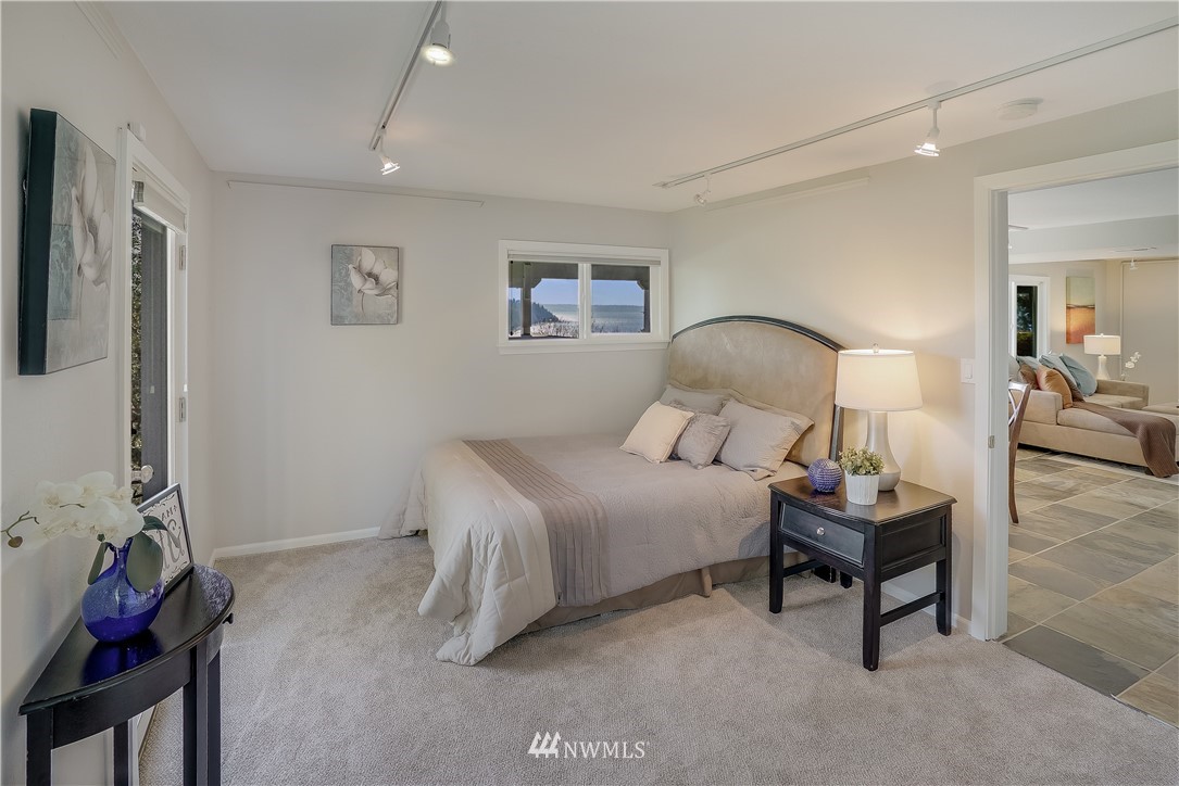 17409 Sylvester Road Southwest Burien, WA 98166 - Photo 21 of 25 Gallery Image 21
