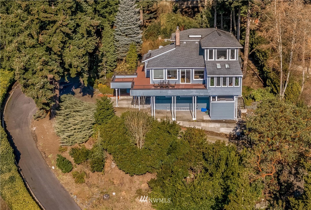 17409 Sylvester Road Southwest Burien, WA 98166 - Photo 4 of 25 Gallery Image 4