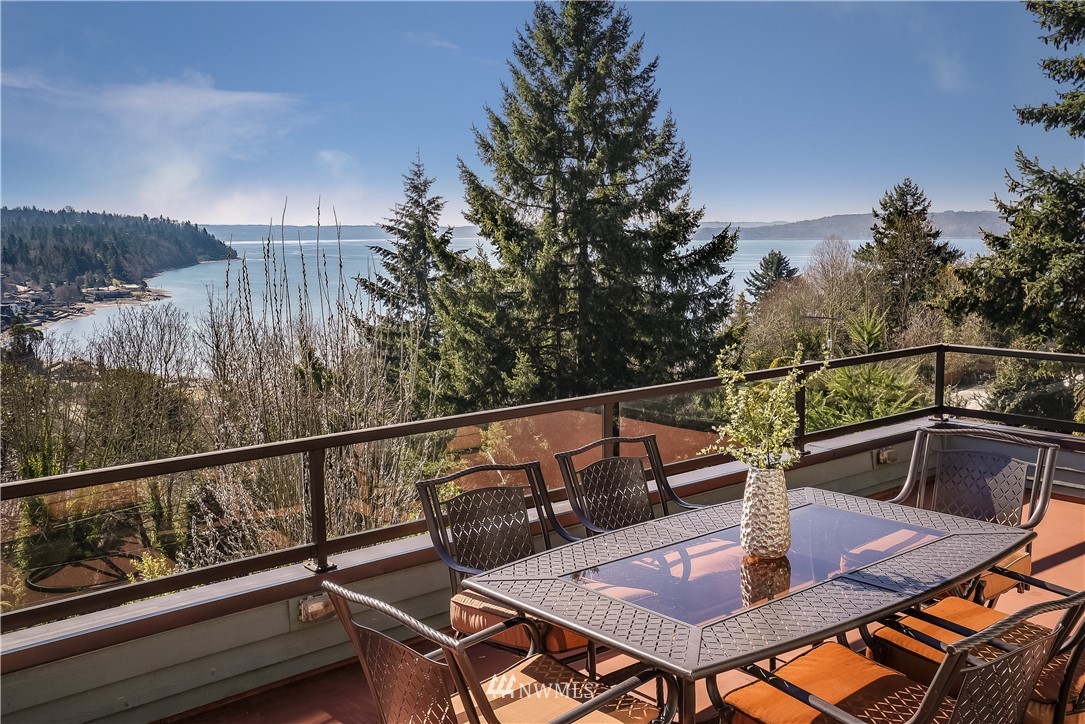 17409 Sylvester Road Southwest Burien, WA 98166 - Photo 5 of 25 Gallery Image 5