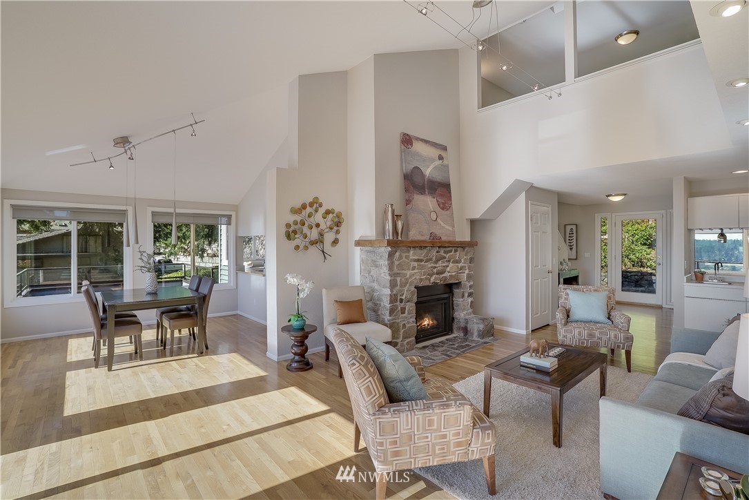 17409 Sylvester Road Southwest Burien, WA 98166 - Photo 9 of 25 Gallery Image 9