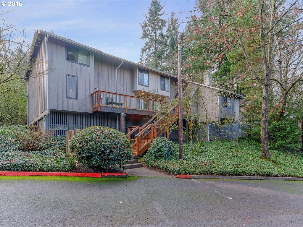 5569 Southwest Multnomah Boulevard Portland, OR 97219 - Photo 1 of 20 Gallery Image 1