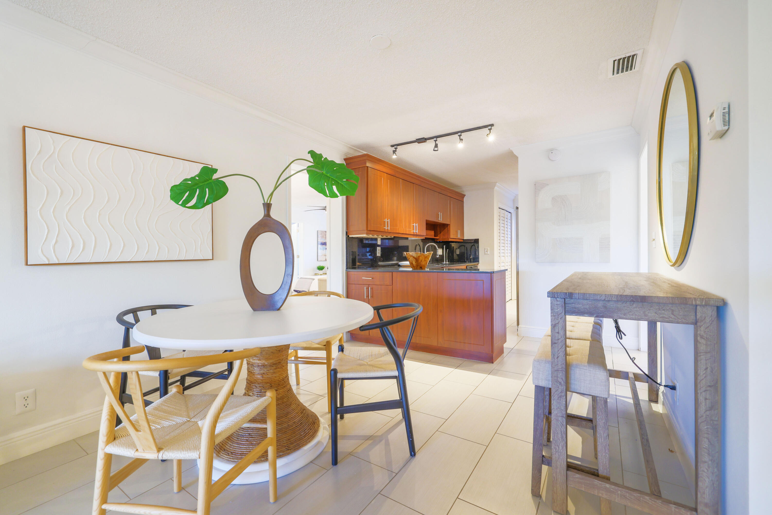 1015 Spanish River Road, Unit 408 Boca Raton, FL 33432 - Photo 12 of 23 1015 Spanish River Rd, unit 408 - 16