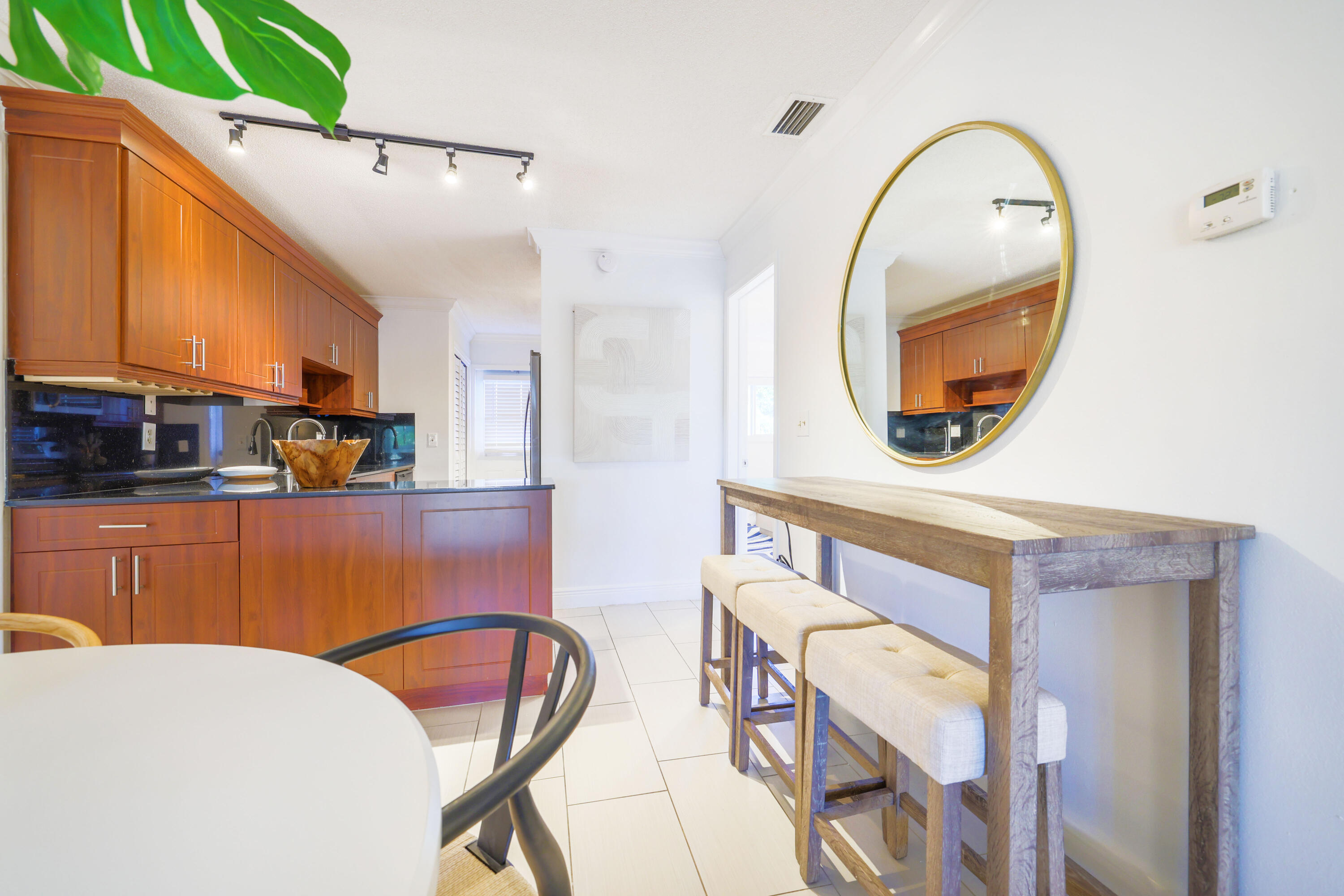 1015 Spanish River Road, Unit 408 Boca Raton, FL 33432 - Photo 14 of 23 1015 Spanish River Rd, unit 408 - 18