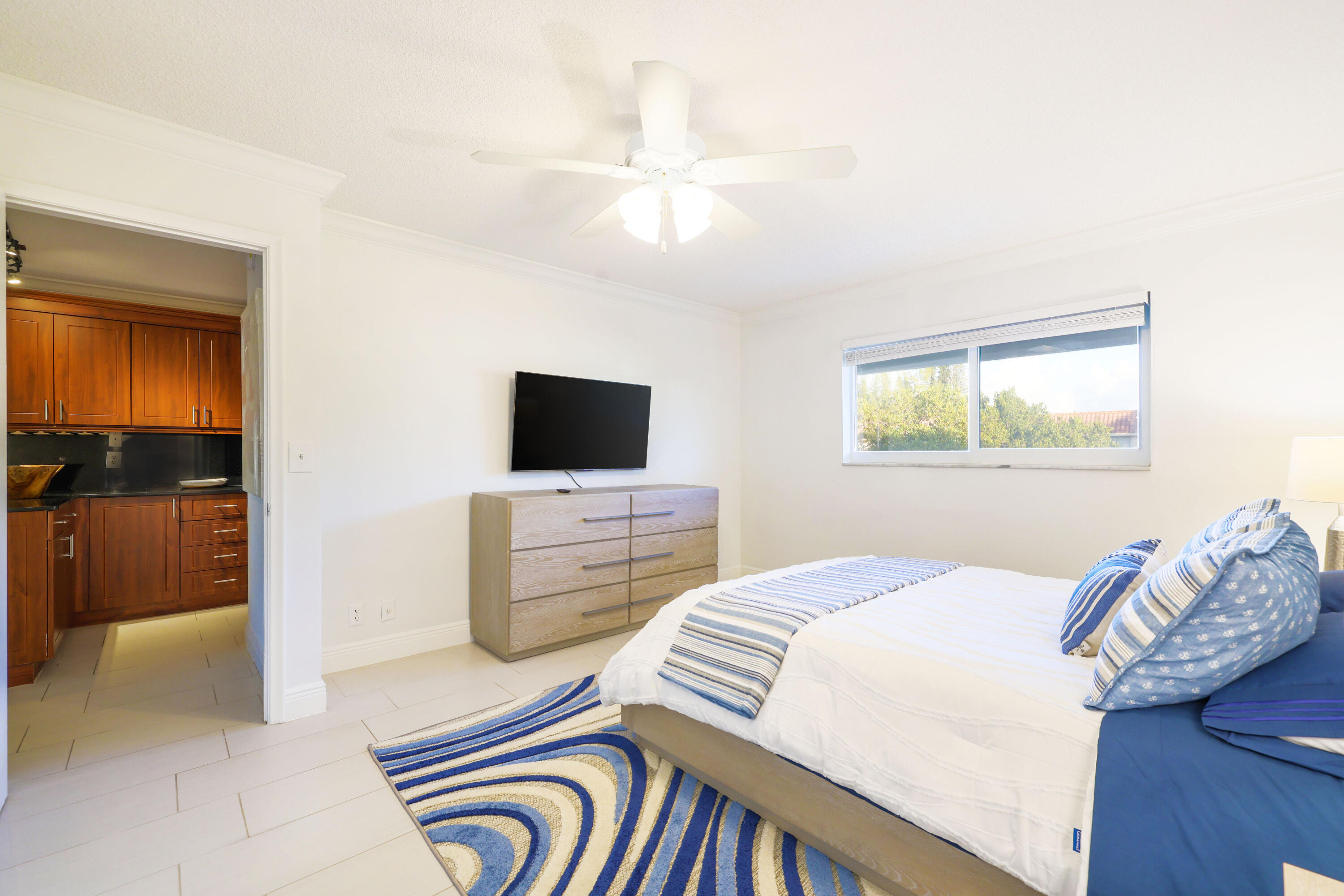 1015 Spanish River Road, Unit 408 Boca Raton, FL 33432 - Photo 17 of 23 1015 Spanish River Rd, unit 408 - 24