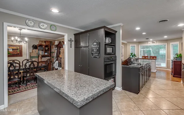 $235,000 | 2030 East Sunset Drive, Yazoo City, MS 39194