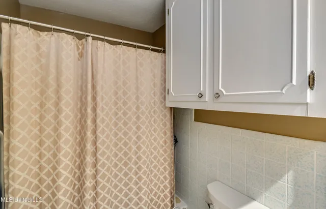 $235,000 | 2030 East Sunset Drive, Yazoo City, MS 39194