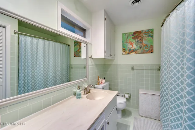 $235,000 | 2030 East Sunset Drive, Yazoo City, MS 39194