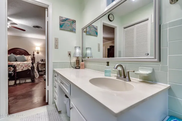 $235,000 | 2030 East Sunset Drive, Yazoo City, MS 39194