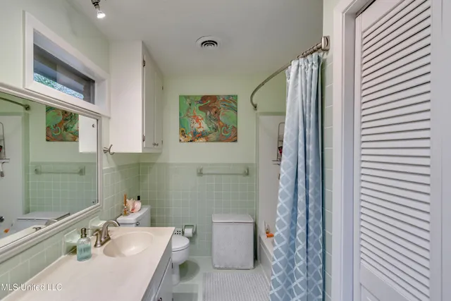 $235,000 | 2030 East Sunset Drive, Yazoo City, MS 39194