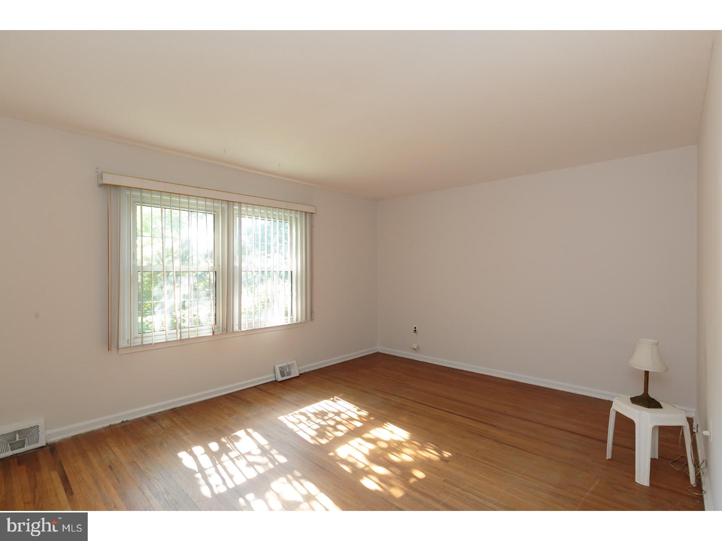 2401 Riverton Road Cinnaminson, NJ 08077 - Photo 17 of 23 Bedroom 2